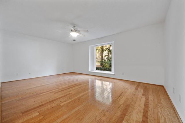 15215 Rainhollow Drive, Houston, TX 77070