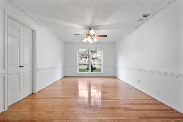 15215 Rainhollow Drive, Houston, TX 77070