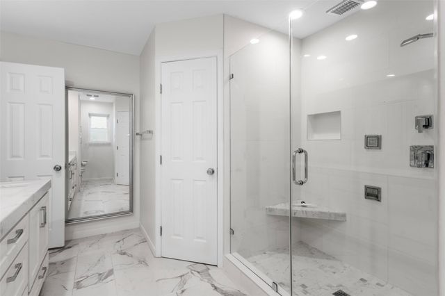 15215 Rainhollow Drive, Houston, TX 77070