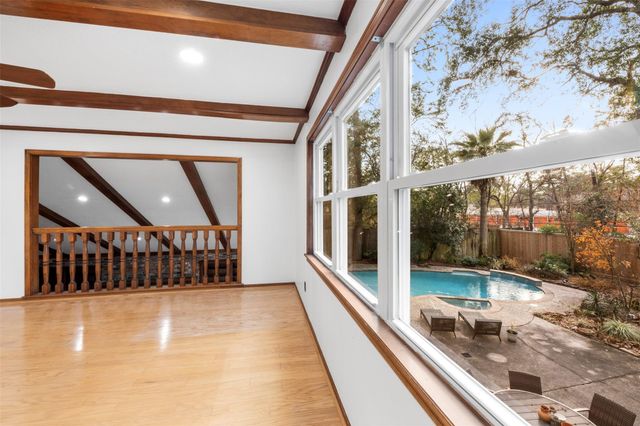 15215 Rainhollow Drive, Houston, TX 77070