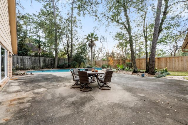 15215 Rainhollow Drive, Houston, TX 77070