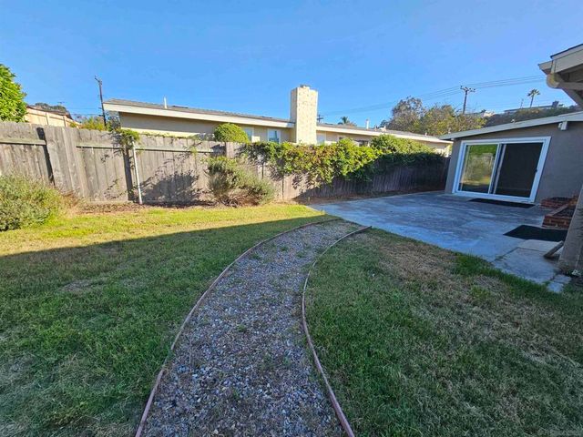 4858 Chateau Drive, San Diego, CA 92117