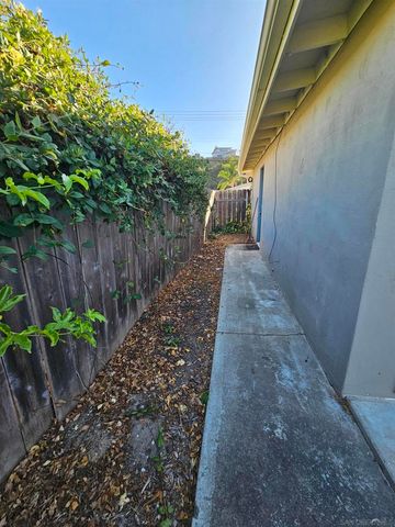 4858 Chateau Drive, San Diego, CA 92117