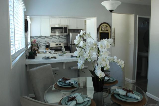 4858 Chateau Drive, San Diego, CA 92117