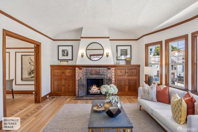 2273 Cayuga Avenue, San Francisco, CA 94112