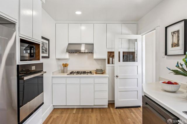 2273 Cayuga Avenue, San Francisco, CA 94112