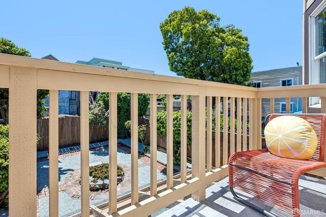 2273 Cayuga Avenue, San Francisco, CA 94112