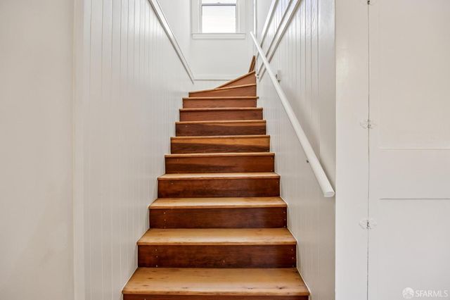 2273 Cayuga Avenue, San Francisco, CA 94112