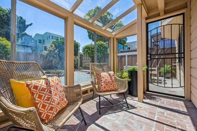 2273 Cayuga Avenue, San Francisco, CA 94112