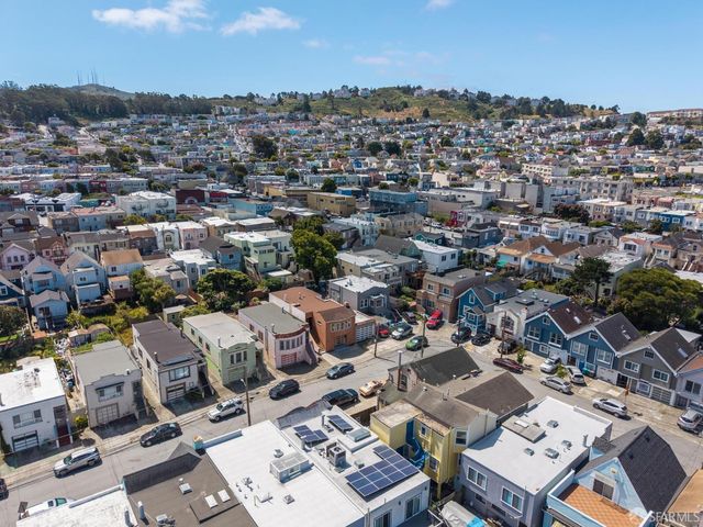 2273 Cayuga Avenue, San Francisco, CA 94112