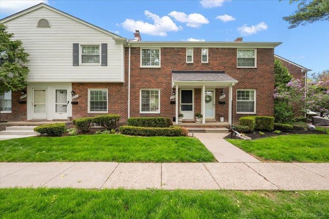 22959 Gary Lane, Saint Clair Shores, MI 48080