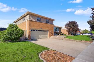 1217 Winston Drive, Melrose Park, IL 60160