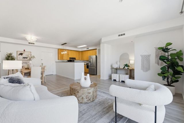 19503 Stevens Creek Boulevard 320, Cupertino, CA 95014