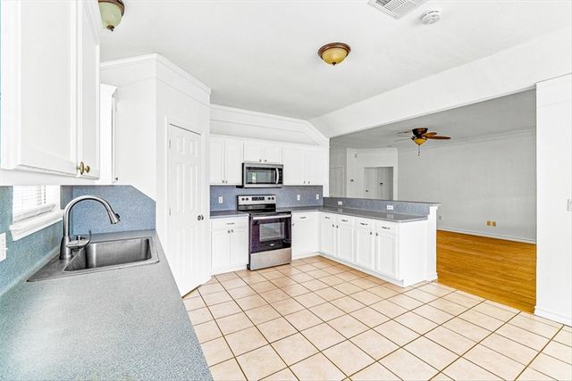 1013 La Mirada, Portland, TX 78374
