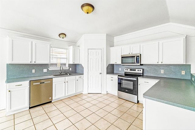 1013 La Mirada, Portland, TX 78374