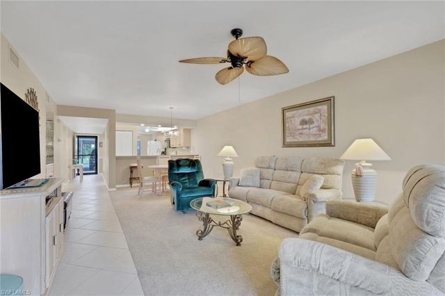 4330 Chantelle DR # F105, Naples, FL 34112