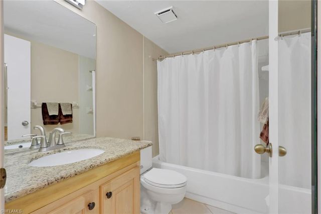 4330 Chantelle DR # F105, Naples, FL 34112