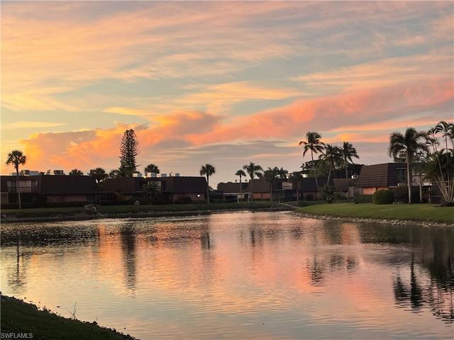 4330 Chantelle DR # F105, Naples, FL 34112