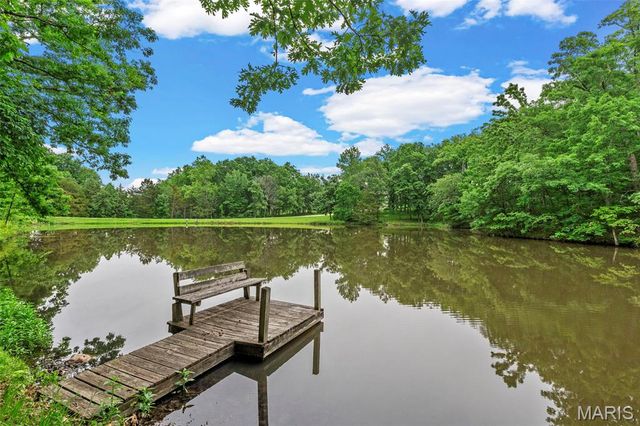 10 Briarwood Court, Warrenton, MO 63383