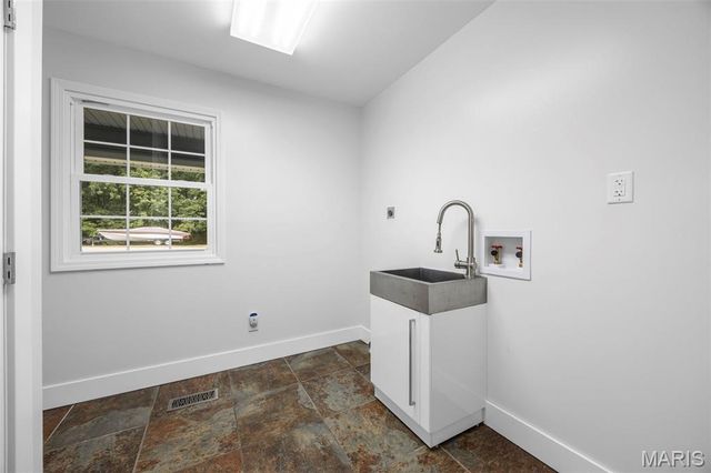 10 Briarwood Court, Warrenton, MO 63383