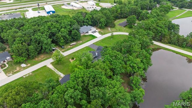 10 Briarwood Court, Warrenton, MO 63383