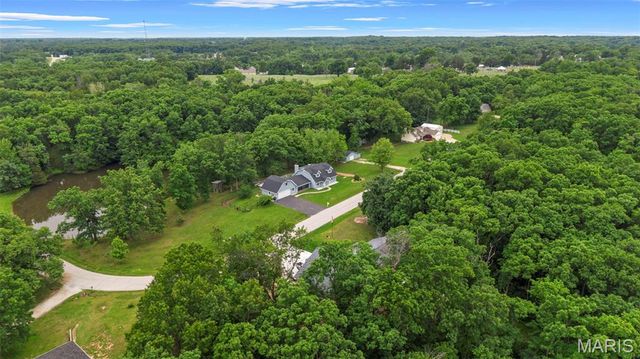 10 Briarwood Court, Warrenton, MO 63383