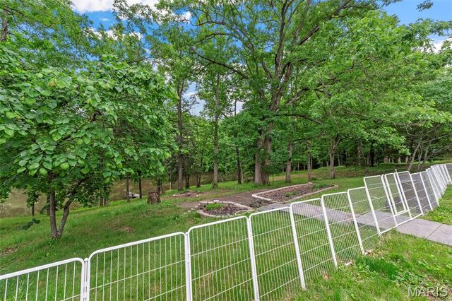 10 Briarwood Court, Warrenton, MO 63383