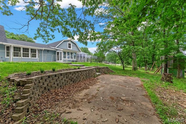 10 Briarwood Court, Warrenton, MO 63383