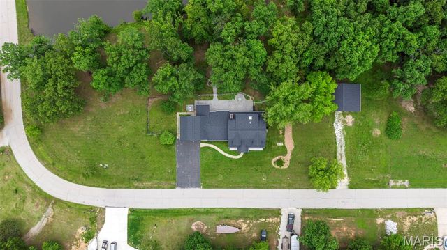 10 Briarwood Court, Warrenton, MO 63383