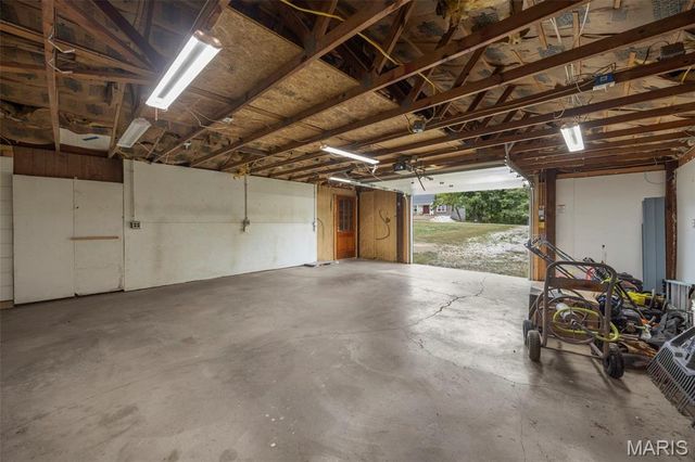 10 Briarwood Court, Warrenton, MO 63383