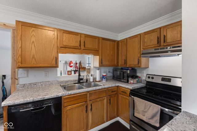 5429 W Mooresville Road, Indianapolis, IN 46221