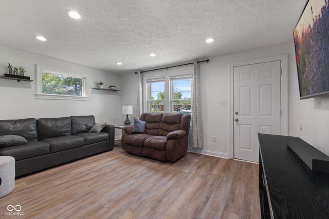 5429 W Mooresville Road, Indianapolis, IN 46221