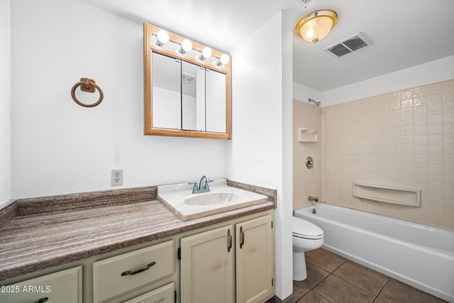 1101 E BETHANY HOME Road 8, Phoenix, AZ 85014