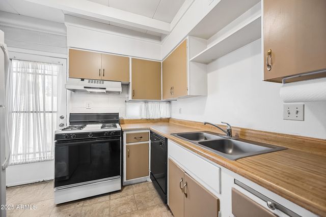 1101 E BETHANY HOME Road 8, Phoenix, AZ 85014