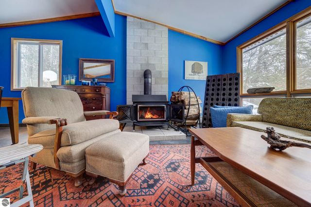 3312 Old State Road, Frankfort, MI 49635