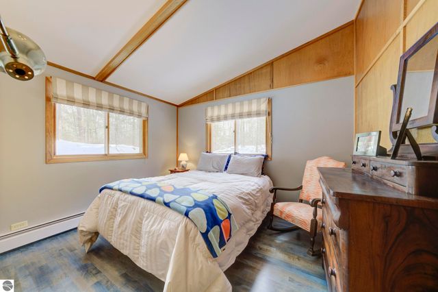 3312 Old State Road, Frankfort, MI 49635