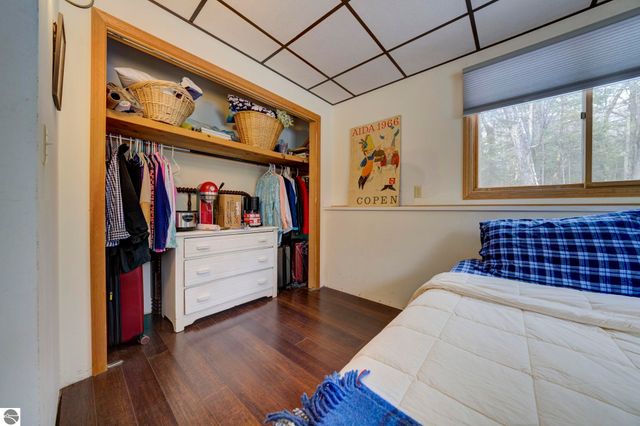 3312 Old State Road, Frankfort, MI 49635