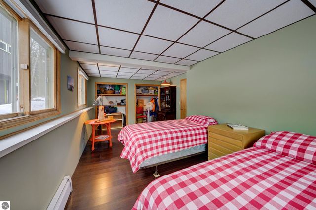 3312 Old State Road, Frankfort, MI 49635