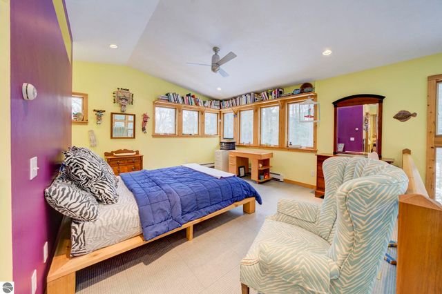 3312 Old State Road, Frankfort, MI 49635