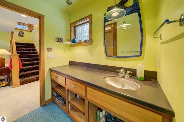 3312 Old State Road, Frankfort, MI 49635