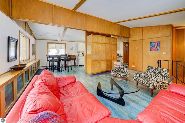 3312 Old State Road, Frankfort, MI 49635