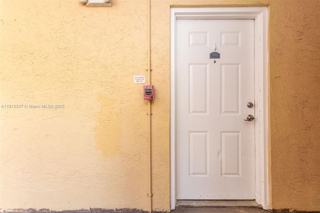 5721 Riverside Dr 202B5, Coral Springs, FL 33067