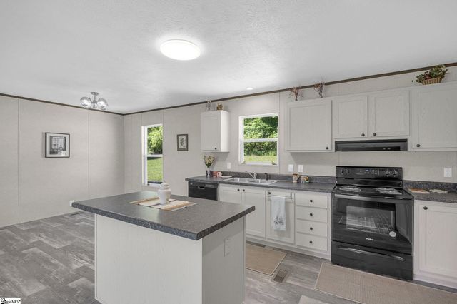 375 Griggs Road, Six Mile, SC 29682