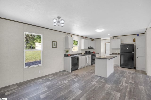 375 Griggs Road, Six Mile, SC 29682