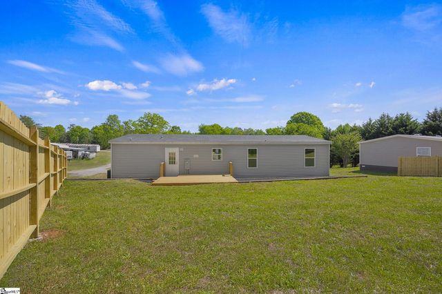 375 Griggs Road, Six Mile, SC 29682