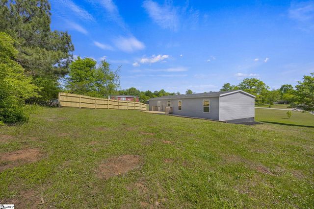 375 Griggs Road, Six Mile, SC 29682