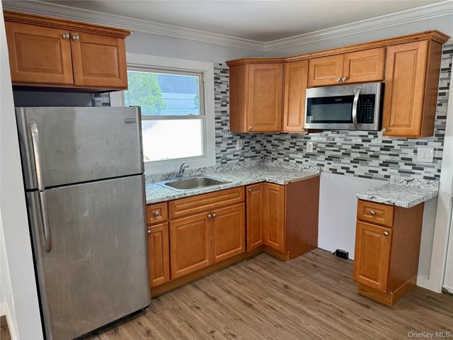 398 Central Islip Boulevard, Ronkonkoma, NY 11779
