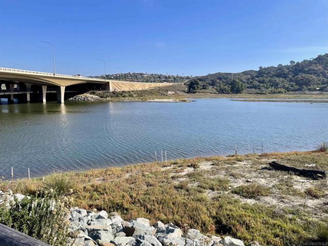 2422 Caminito Ocean Cv, Cardiff, CA 92007