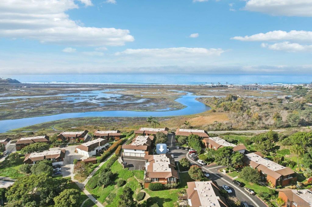 2422 Caminito Ocean Cv, Cardiff, CA 92007