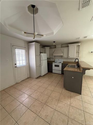 1208 S Diplomat Drive 4, Pharr, TX 78577